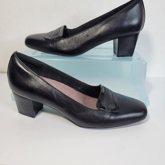 Womens Clark Everyday Levee delta Slip on Shoes Low heeled pumps 31219 Size 9.5 - Picture 5 of 11